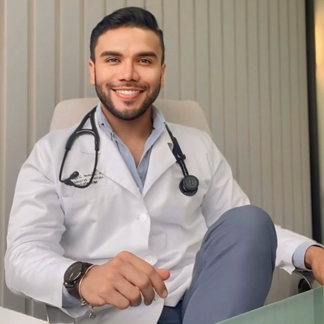 Leonel Alberto Dajaro Castro, Neumólogo Medellín