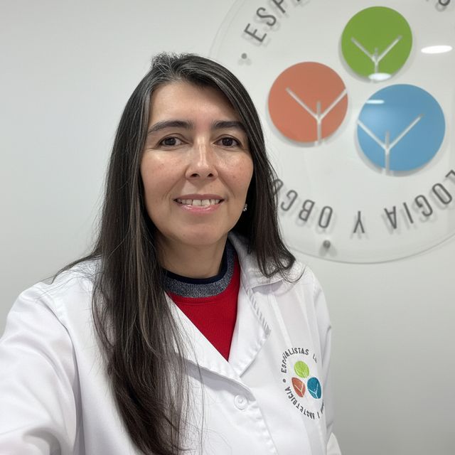 Nathalie Andrea Pérez Restrepo, Ginecólogo Medellín