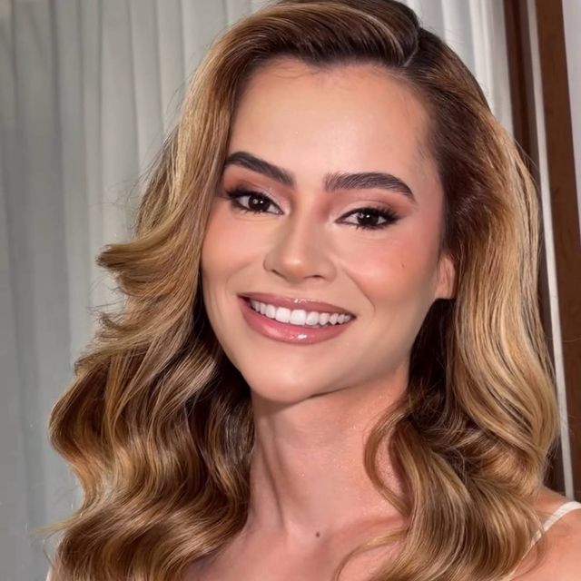 Juliana Tomaz Esper, Dermatologista Brasília