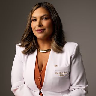 Analu  Lessa Sampaio , Endocrinologista São Paulo