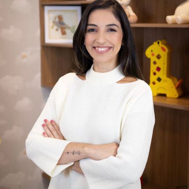 Laura Camargo Garrido, Pediatra Pompéu