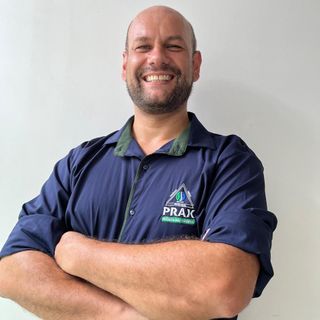 Ampliar imagem: Adriano Schuster, Quiropraxista Manaus