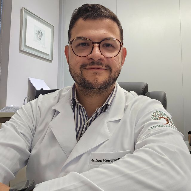 Lucas Henrique De Almeida Barça, Ginecologista São Paulo