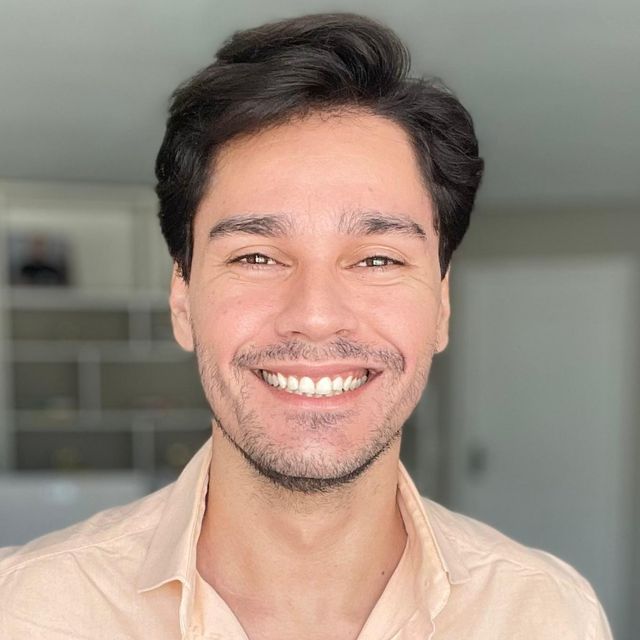 Steve Quadros, Psicólogo Bambui