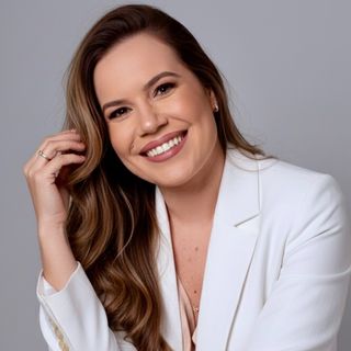Dra. Lana Luiza Da Cruz Silva