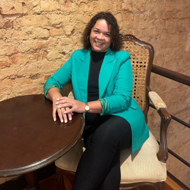 Rita de Cássia Santana ., Terapeuta complementar Niterói