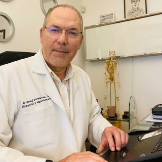 Acercar imagen: Juan Carlos Liendo Salas, Traumatólogo Iquique