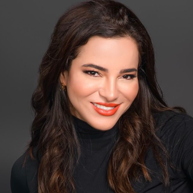 Verena Scavello, Dentista Salvador