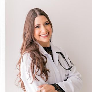 Letícia Ribeiro Escocard da Fonseca, Especialista em Ultrassonografia Campos Dos Goytacazes