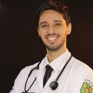 Ampliar imagem: Felipe Carolo Leal Ferreira, Oftalmologista Ribeirão Preto