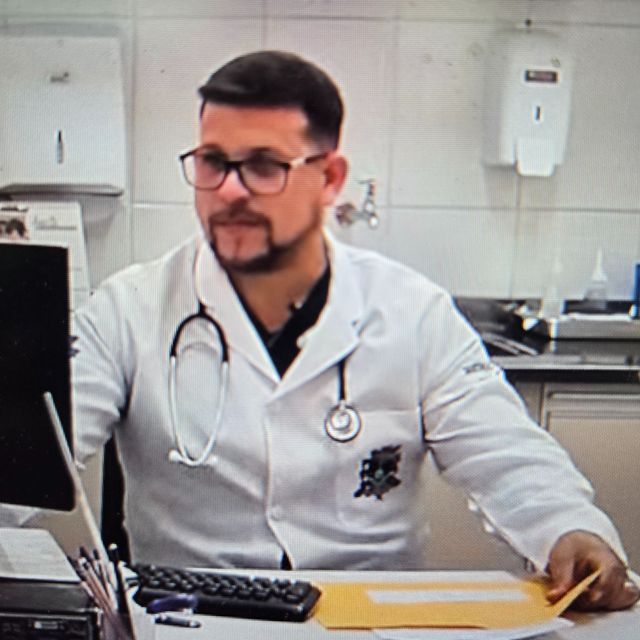 Yordany  Suarez Ramos Valente, Médico clínico geral Salvador