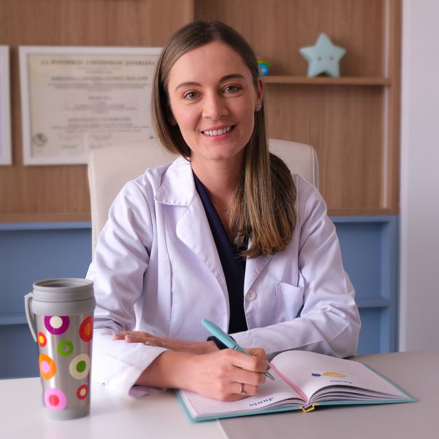 Johanna Gómez, Pediatra Bogotá