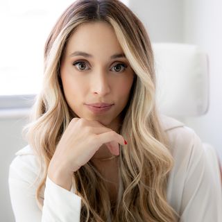 Isabelle Carvalho de Assis, Dermatologista Belo Horizonte