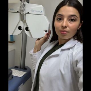 Acercar imagen: Gloria Yineth Mahecha, Optómetra Bogotá