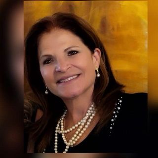 Ampliar imagem: Teresa Cristina Gontijo de Andrade, Pediatra Belo Horizonte