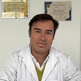 Dr. Fernando Mias