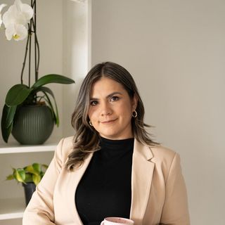 Prof. Johana Cifuentes Gutierrez