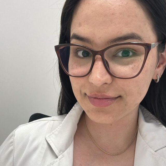 Thaís Almeida Soares, Médico do trabalho Blumenau