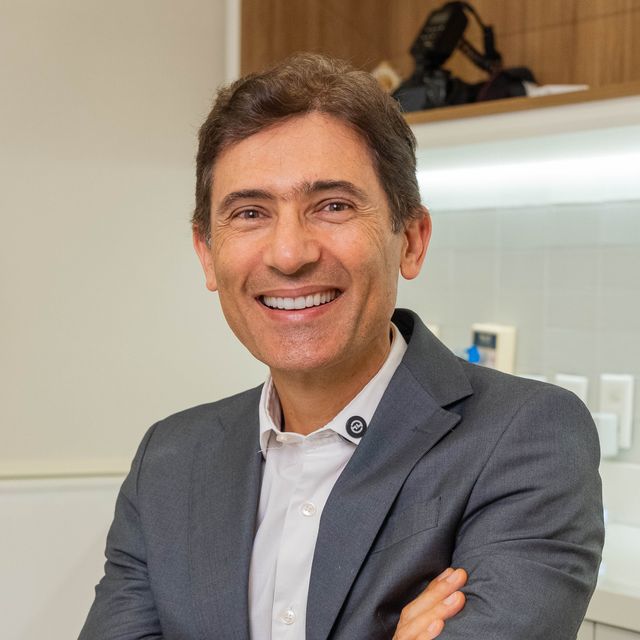 Márcio Marchionni, Dentista Salvador