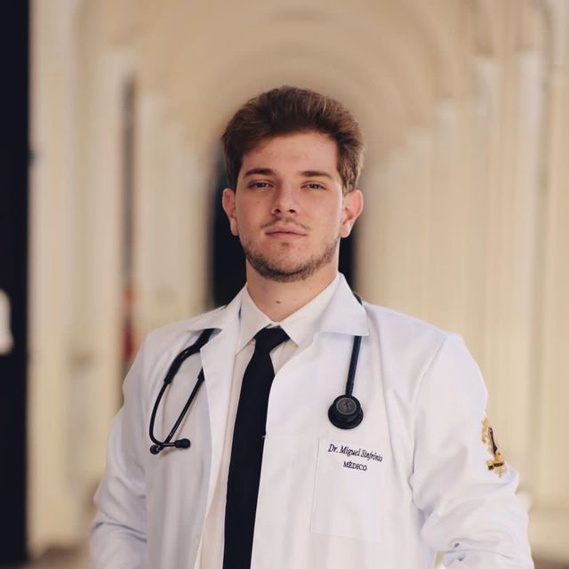Miguel Sinfronio, Geriatra Sales Oliveira
