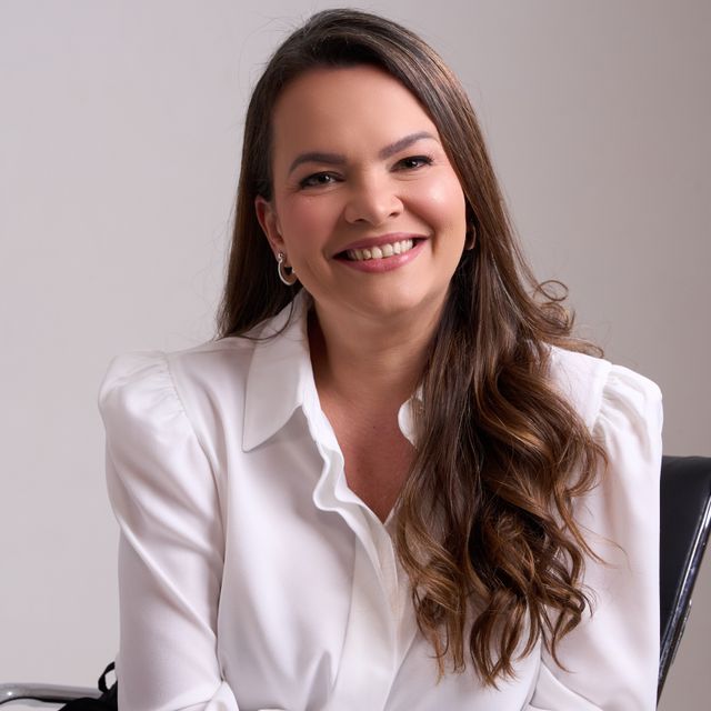 Débora Mantovani Comello, Psicólogo Niterói