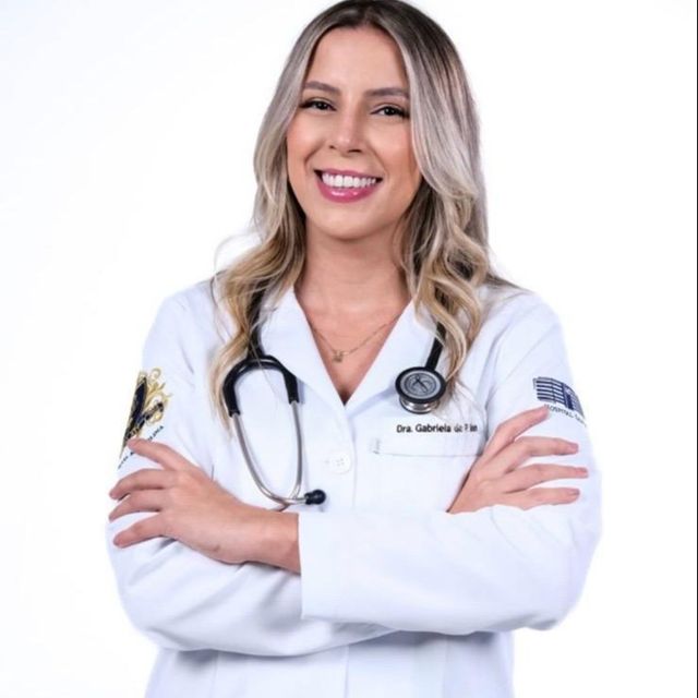 Gabriela  de Paula Moreira, Médico clínico geral São Paulo