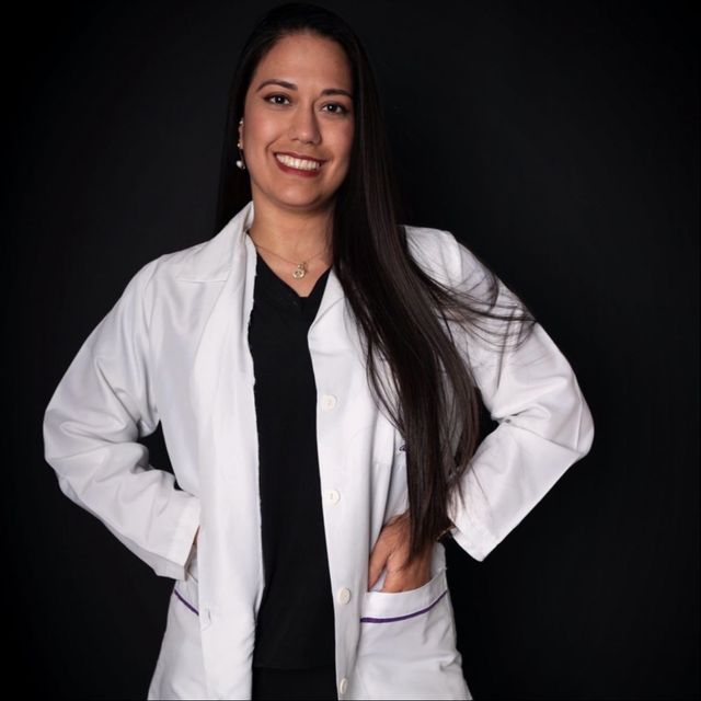 María Andreina Romero Perez, Dentista Miraflores