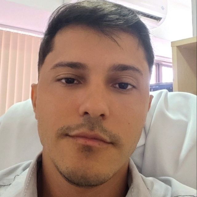 Fábio Motta, Médico clínico geral Salvador