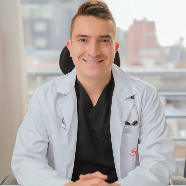 Sebastián Rojas Pava, Internista Bogotá