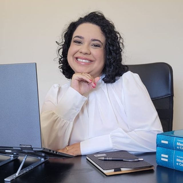 Amora Terra Tibúrcio, Médico de família Vitória da Conquista