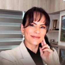 Deborah Sanches Rezende Duarte, Dermatologista Feira de Santana