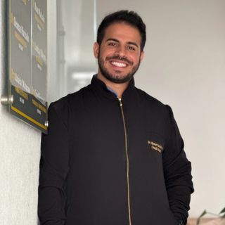 Ampliar imagem: Rennan Machado de Paiva, Dentista Pouso Alegre