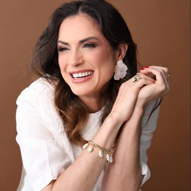 Kamilla Piazentini, Endocrinologista Vila Velha