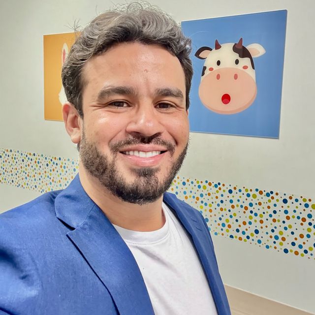 Carlos Umberto Ferreira Junior, Cirurgião pediátrico Goiânia