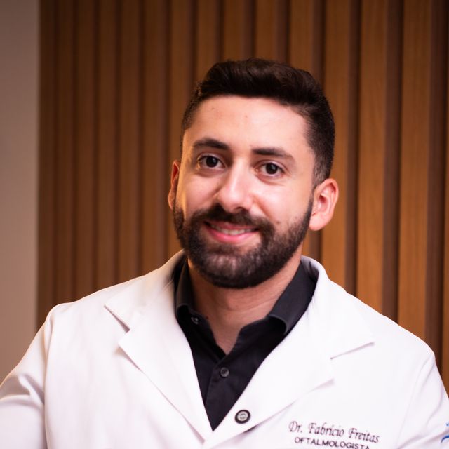 Fabrício Gomes de Freitas, Oftalmologista Águas Claras