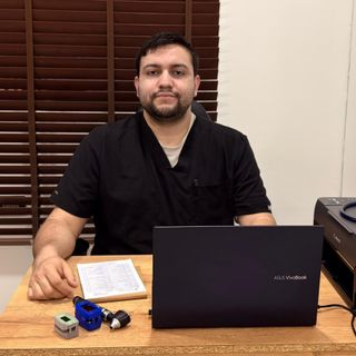 Dr. Efrain Benavides Zuñiga