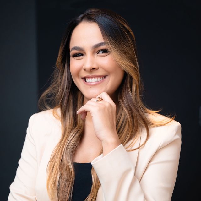 Hemily Duarte, Dentista Governador Valadares