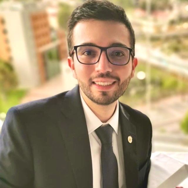 Daniel Padilla Pantoja, Oftalmólogo Bogotá