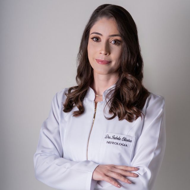 Isabela Luisa Oliveira, Especialista em Clínica Médica Rio Verde