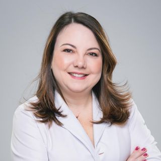 Dra. Ana Carolina Moreira Ramiro