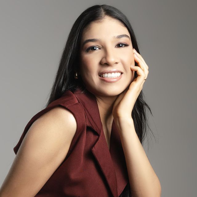 Gabriela Monteiro, Dentista Recife