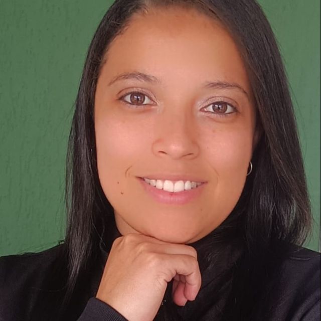 Bruna  Aparecida Rosa, Fisioterapeuta Mairiporã