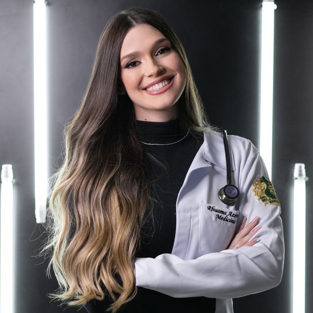 Ewillyn Rhuama Gomes Azevedo , Médico clínico geral João Pessoa