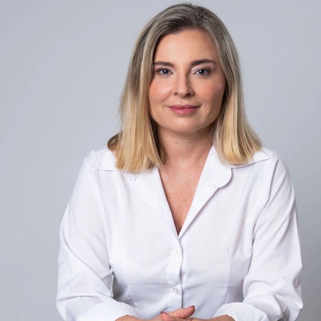 Tathiana Pelucio, Médico clínico geral Rio de Janeiro