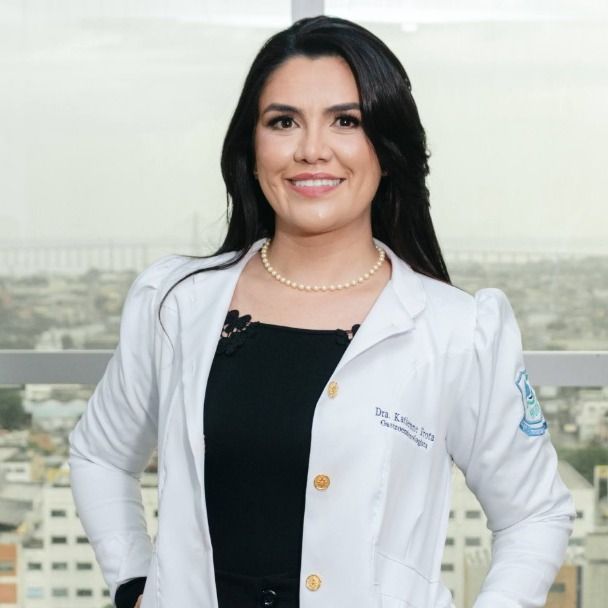 Katienne  Frota , Gastroenterologista Manaus