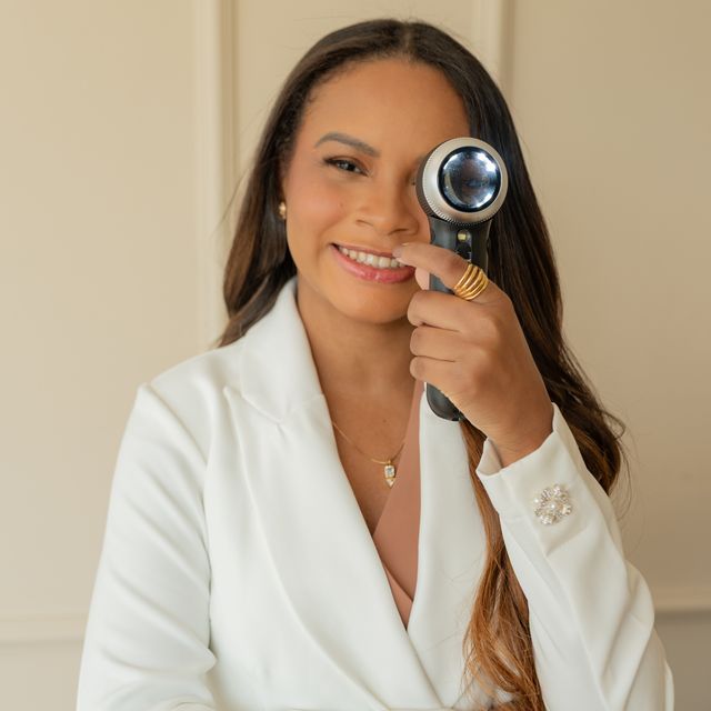 Andrine  Barbosa Salvino, Médico clínico geral Rio de Janeiro