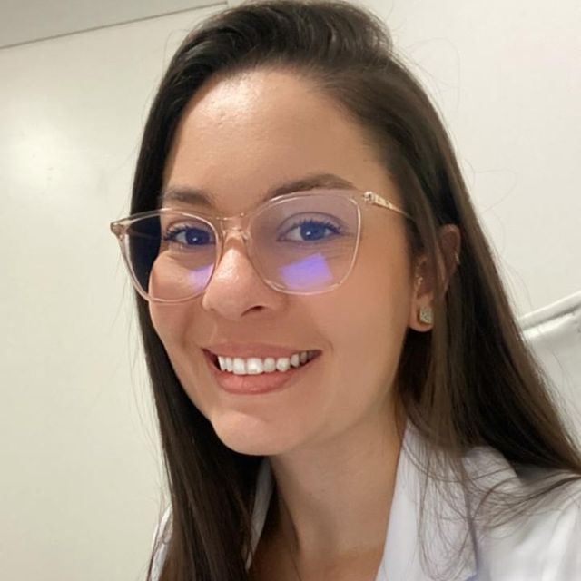 Natália Walsh, Nefrologista Salvador