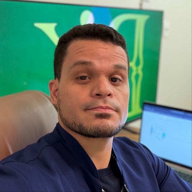 Brendon Khelf de Araújo Mesquita, Reumatologista Rio Branco