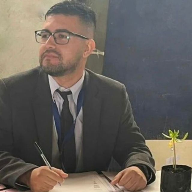 José Escobar Bravo, Psicólogo Los Ángeles