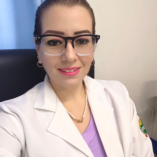 Karla Torres, Médico familiar Chimbote